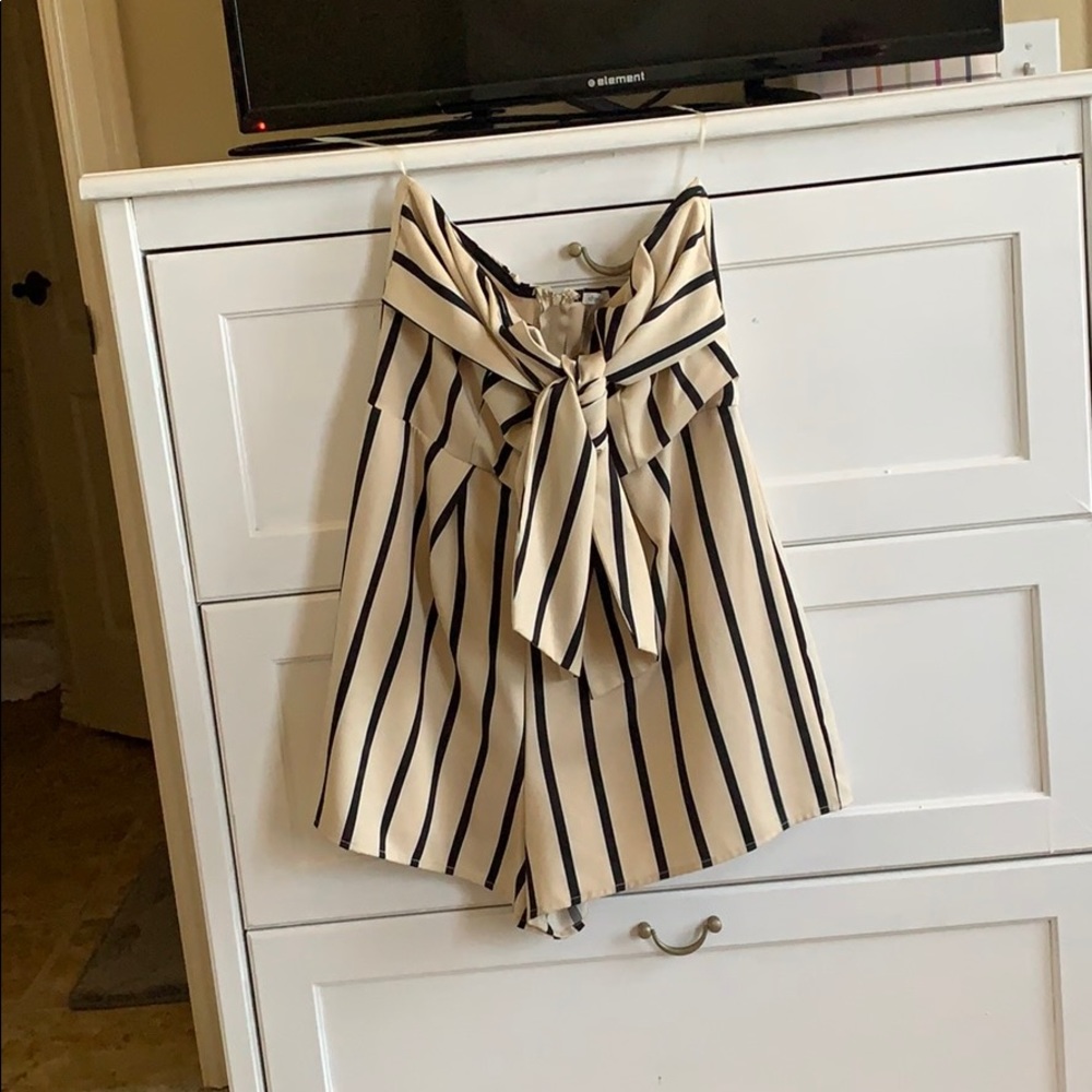 Strapless romper